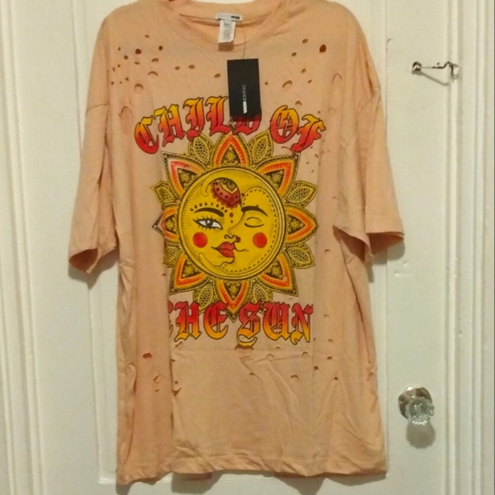 NWT Graphic T